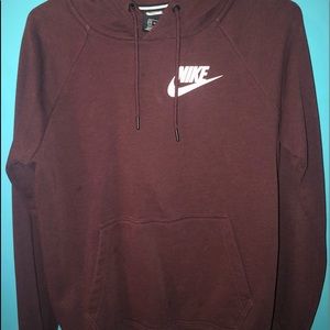 nike maroon hoodie
